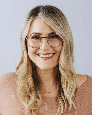 Photo of Joanna Finchum, Associate Professional Clinical Counselor, APCC