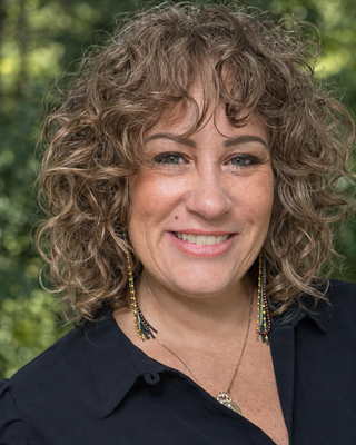 Photo of Dr. Julie Raskin-Li, Marriage & Family Therapist, MS, LMFT, PsyD