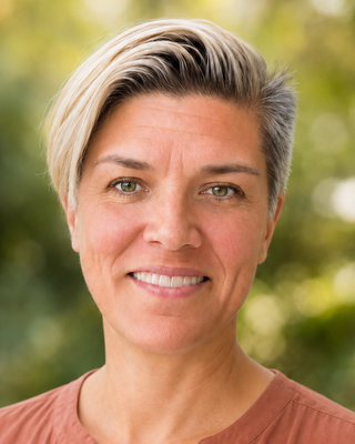 Photo of Tracy Bevington - Pacific MFT Network SF- ENM, Anxiety, LGBTQ, Marriage & Family Therapist, LMFT
