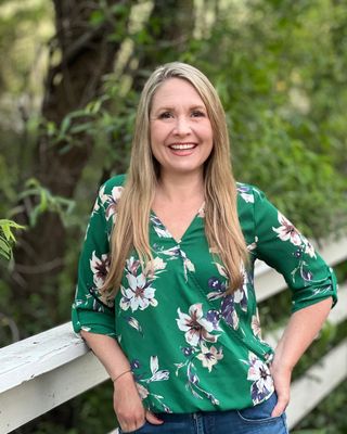Photo of Emily Lewis, Marriage & Family Therapist, LMFT
