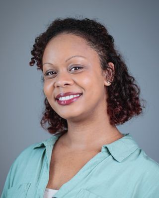 Photo of Cynthia George, Registered Psychotherapist (Qualifying), MACP