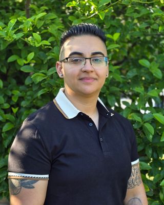 Photo of L. Patty Flores, Clinical Social Work/Therapist, MSW, ASW