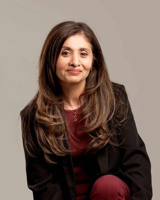 Photo of Rihana Kamall, Psychotherapist, DCounsPsych, MNCPS Acc.