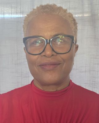 Photo of Roseline Paraisy, Psychiatric Nurse Practitioner