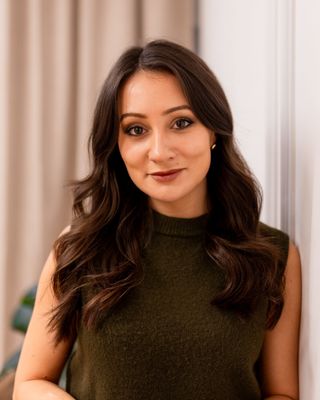 Photo of Lauren Headicar, Psychotherapist, MSc, MBACP