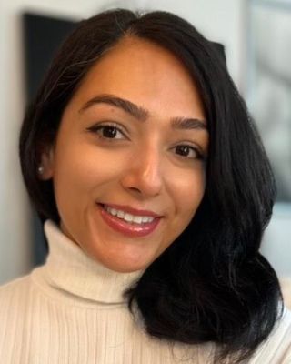 Photo of Mina Khan, Clinical Social Work/Therapist, LMSW