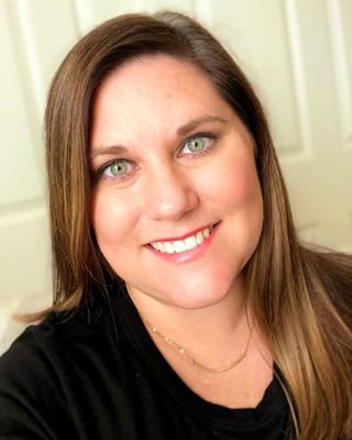 Photo of Lindsay Wasik, Clinical Social Work/Therapist, MSW, LCSW