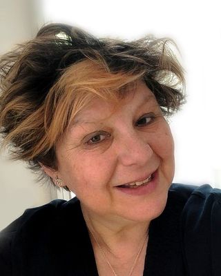 Photo of Rosalind Grainger, Psychotherapist, MUKCP