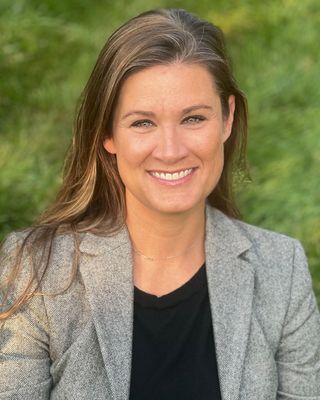 Photo of Anne Sabraski, Psychologist, PsyD, LP
