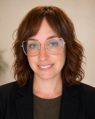 Photo of Mae Zoltowsky, Psychiatric Nurse Practitioner, PMHNP