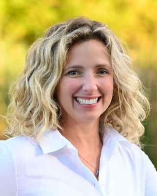 Photo of Alexis Mondella, Psychiatric Nurse Practitioner, PMHNP, FNP
