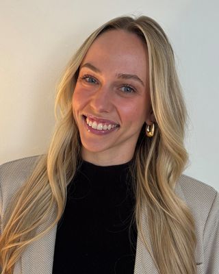 Photo of Samantha Longe, Clinical Social Work/Therapist, LMSW