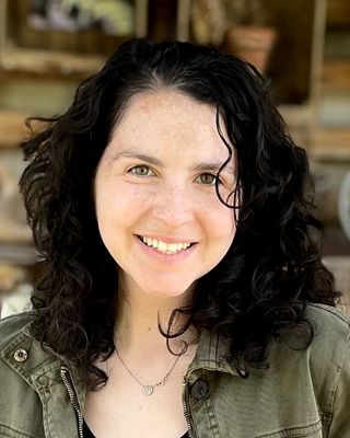 Photo of Abbi Hirschfeld, Clinical Social Work/Therapist, LICSW