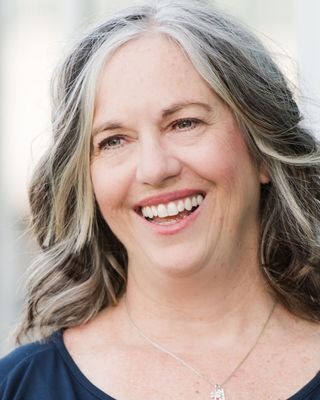 Photo of Lisa Catallo, Counsellor, RCC, CCC