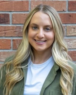 Photo of Madelyn Metsch, Clinical Social Work/Therapist