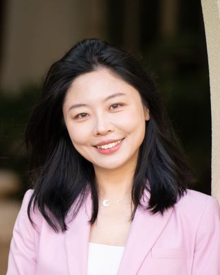 Photo of Jing Rong, Marriage & Family Therapist Associate, MA, AMFT