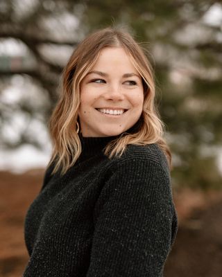Photo of Veronica Walton, Marriage & Family Therapist, LMFT, S