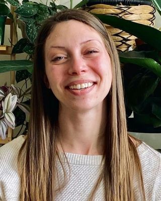 Photo of Ruth Vivian, Clinical Social Work/Therapist, LCSW