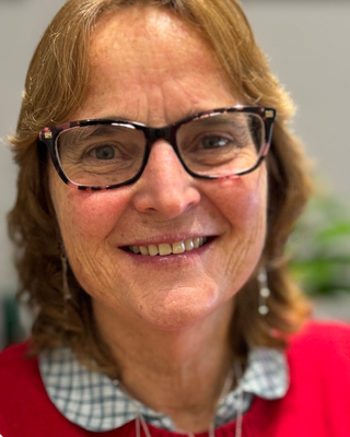 Photo of Sarah Treagus, Counsellor, PsychD, MBACP