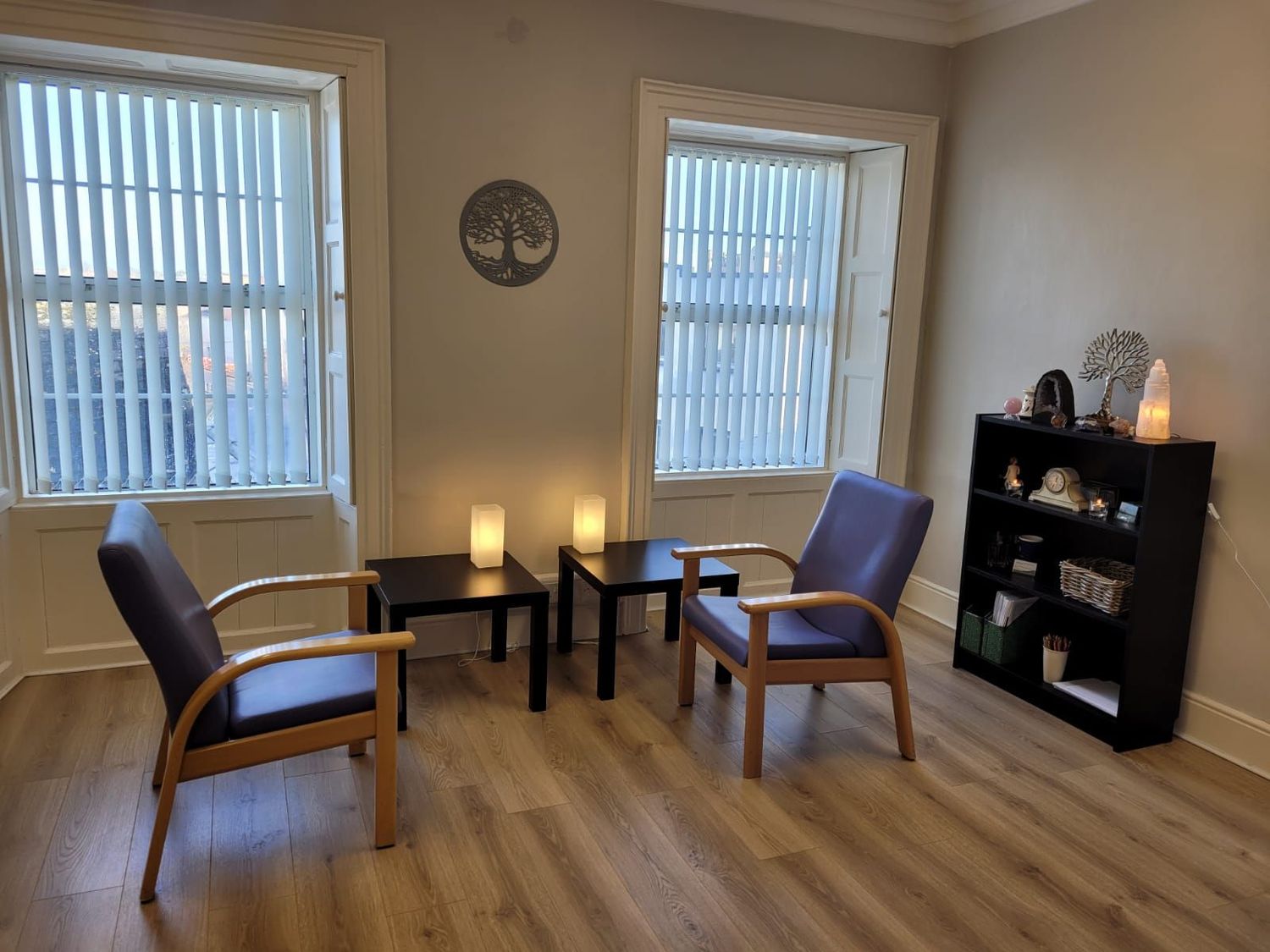 Gallery Photo of Inner Wisdom's non-judgemental, safe & secure environment to speak openly 