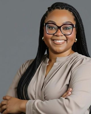 Photo of Shanell Cooper, Social Worker, LGSW