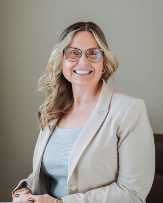 Photo of Carrie Davis Marchant, Marriage & Family Therapist, LMFT, MA