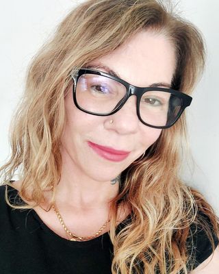 Photo of Vasviye Yusuf, Psychotherapist, MBACP