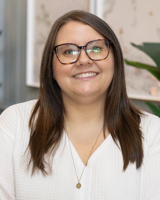 Photo of Holly Brown, Marriage & Family Therapist, LMFT