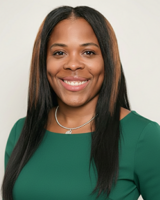 Photo of Amini Dais, Marriage & Family Therapist Associate, MFT