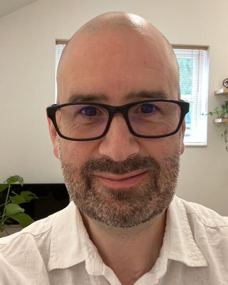 Photo of Dr Neil Clapton, Psychologist, PsychD, HCPC - Clin. Psych.