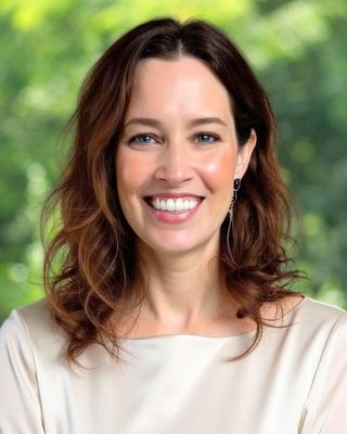 Photo of Jen Barile, Clinical Social Work/Therapist, MSW, SWLC