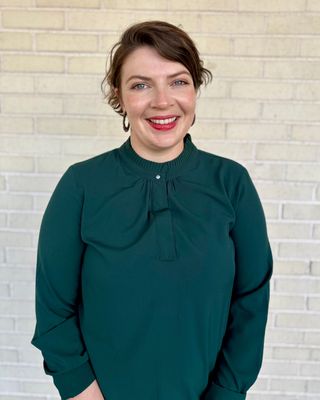 Photo of Hilary Keller, LCSW Associate, LCSWA