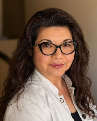 Photo of Linda T. Inatsuka, Psychologist, PhD