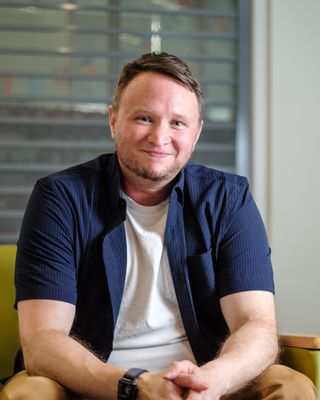 Photo of Jess Romeo, Psychiatric Nurse Practitioner, PMHNP, MSW