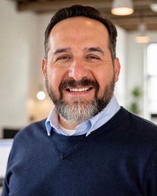 Photo of Israel Pineda, Marriage & Family Therapist, LMFT