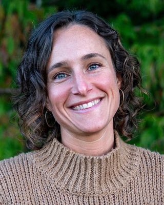Photo of Julia Booth, Counsellor, RTC, MArch, BEng