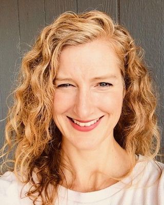 Photo of Ashley Hendy, Registered Social Worker, RSW, MSW