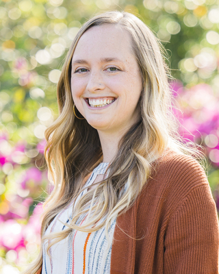 Photo of Tori Nieusma, MSW, LCSW, Clinical Social Work/Therapist