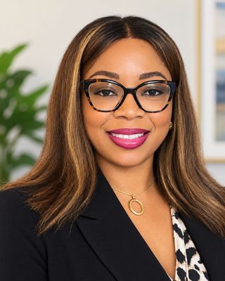 Photo of Chinwe Nwakile, Psychiatric Nurse Practitioner, PMHNP