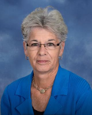 Photo of Annella Dixon, Licensed Mental Health Counselor, LMHC