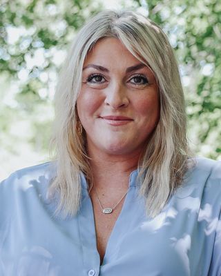 Photo of Ajda Kay Lommen, Clinical Social Work/Therapist, MSW, LICSW