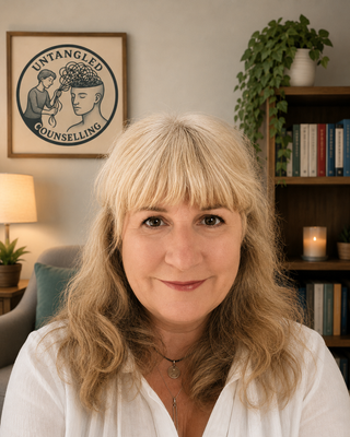 Photo of Anne Thompson, Counsellor, MBACP