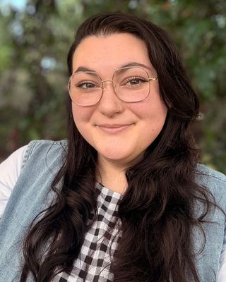 Photo of Rachel DiVeta, Registered Mental Health Counselor Intern, MS