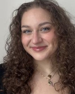 Photo of Brianna Velardi, Clinical Social Work/Therapist, MSW, LSW