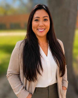 Photo of Nadia Redoble, Clinical Social Work/Therapist, LCSW