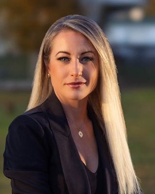 Photo of Dr. Alexis Walsh, Clinical Social Work/Therapist, DSW, LCSW