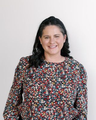 Photo of Elise Derevjanik, Counselor, LMHC, PMH-C