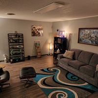 Gallery Photo of Large, cozy and comfortable living-room sized therapy room