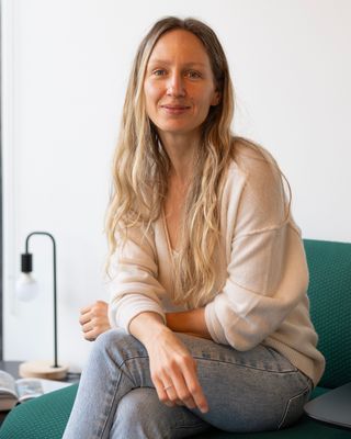 Photo of Olessia Axenova, Counsellor, RCC, MC, RYT, BMath