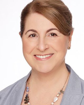 Photo of Kira Schlusser - Attune Connect - Kira Schlusser, PsyBA General, Psychologist